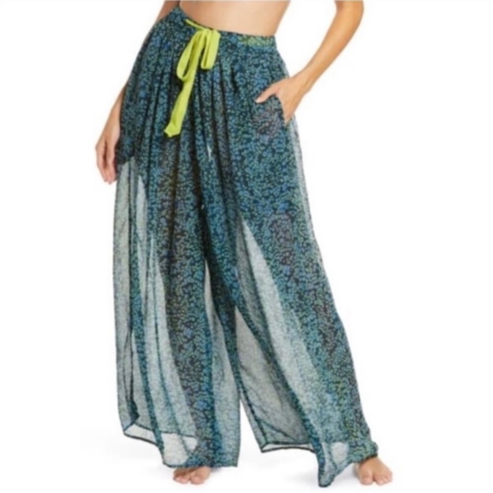Free People Sleeping In Pants